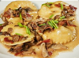 	多(duō)吃(chī)這(zhè)四類食物(wù)讓你(nǐ)産後更年(nián)輕