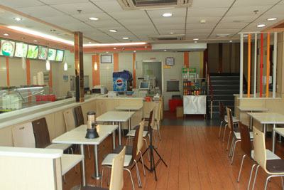 萬康餐飲自(zì)營中式美(měi)食餐廳實拍(pāi) 萬康餐飲自(zì)營中式美(měi)食餐廳實拍(pāi)