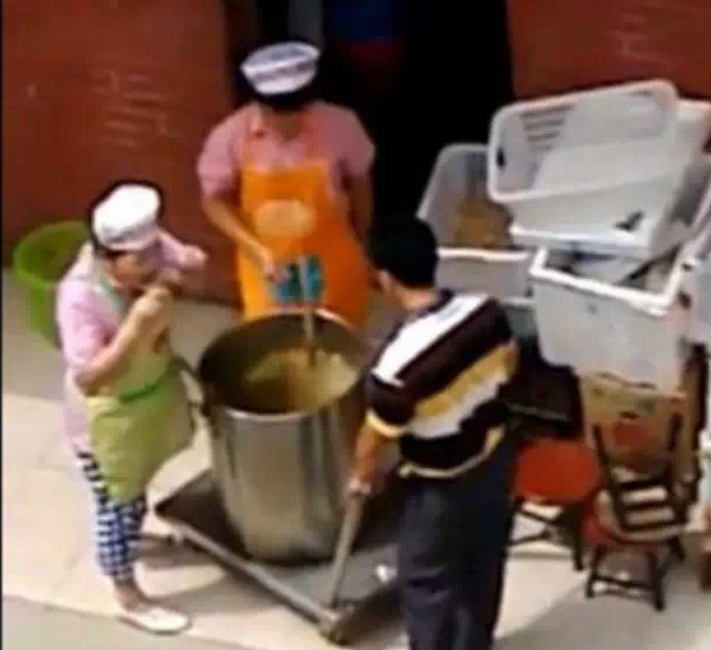 食堂外(wài)包并沒有(yǒu)錯(cuò) 錯(cuò)在監管不(bù)到(dào)位